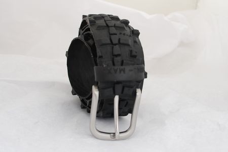 Opasek Ný z cyklo pláště horského kola