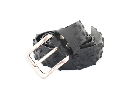 Opasek Ksí z cyklo pláště horského kola